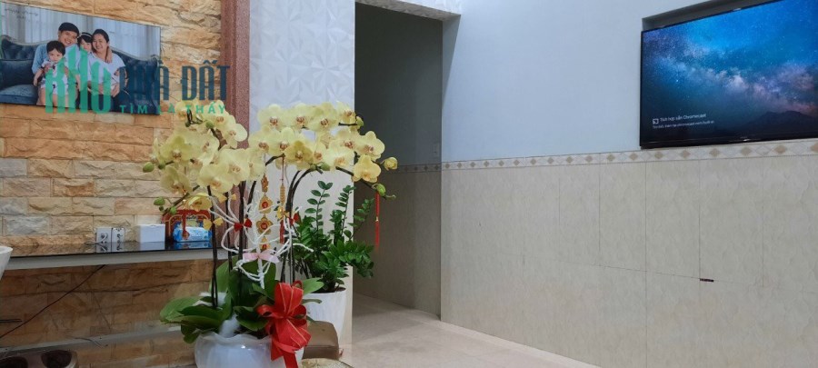 Cần bán nhà 1 trệt 1 lầu nhà ĐẸP phường Tân Biên ĐƯỜNG OTO RỘNG RÃI giá chỉ 4.4 tỷ