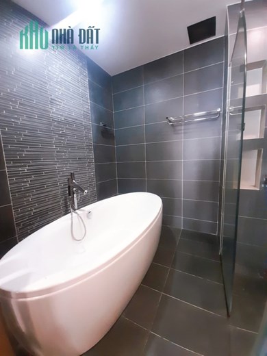 Chỉ 12,9 tỷ tậu Biệt thự bự thiệt bự siêu sang, siêu xịn, siêu đẳng cấp Bình Chánh, giá quá hời