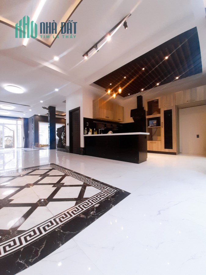 Chỉ 12,9 tỷ tậu Biệt thự bự thiệt bự siêu sang, siêu xịn, siêu đẳng cấp Bình Chánh, giá quá hời