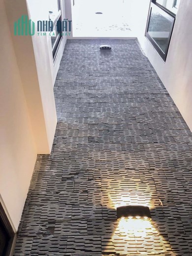 Nhà đẹp lõi Bồ Đề xây mới, ô tô thông, sát phố, nội thất Đức, 77m2x 6t thang máy, 13 tỷ 8