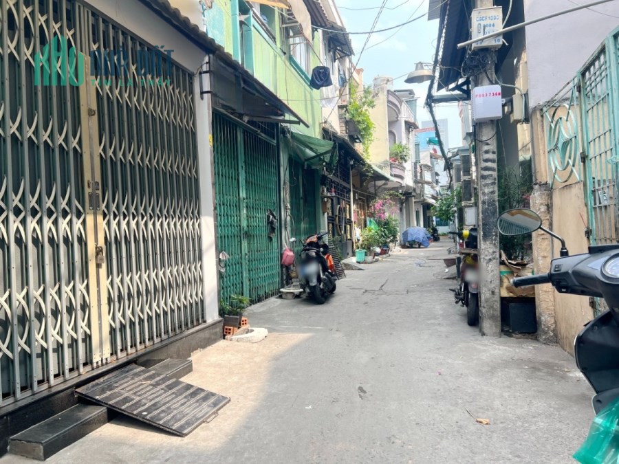 Nhà hẻm thẳng sát MT Bùi Minh Trực 4x11.3m P5Q8 4.5tỷ
