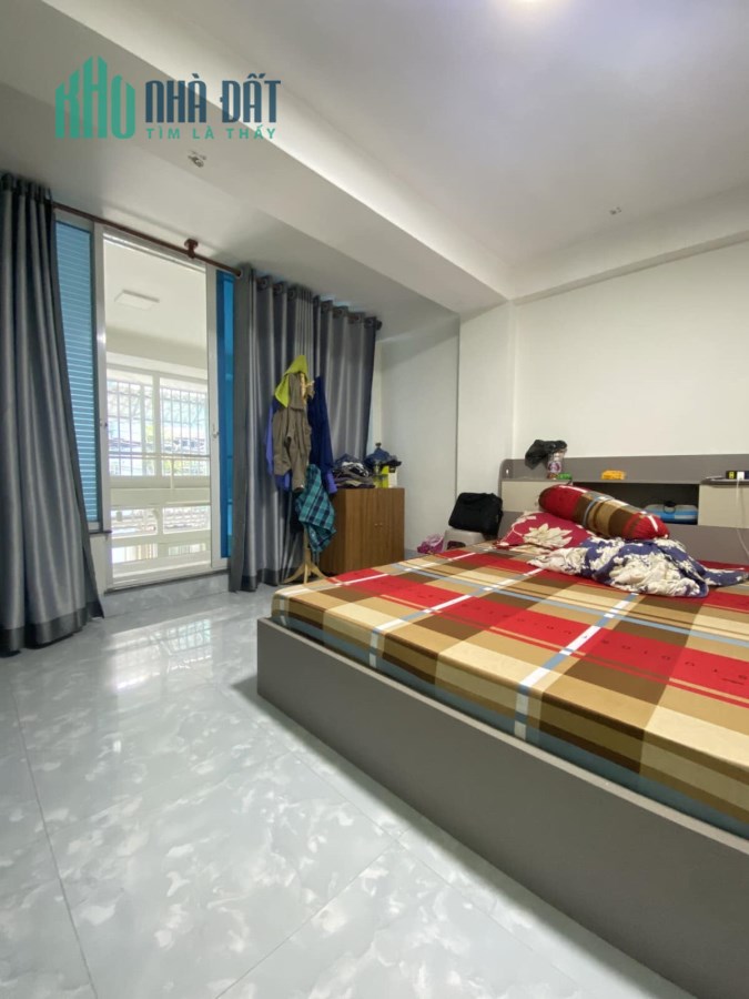 BÁN GÁP NHÀ HXH TRÁNH ĐƯỜNG ỐNG ÍCH KHIÊM  Q11 - NHÀ ĐẸP 5 TẦNG BTCT - OTO 16 CHỔ VÀO NHÀ. .