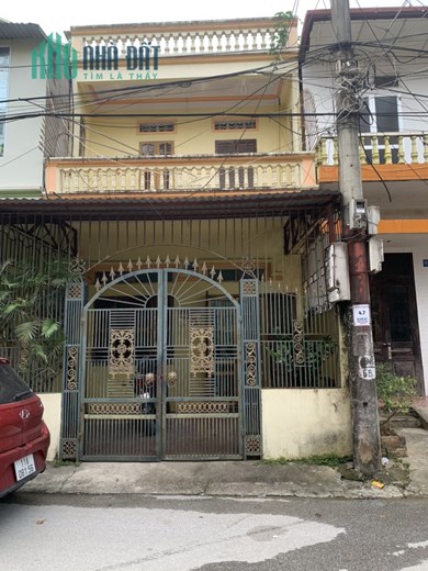Chính chủ cần bán nhanh căn nhà 2 tầng Mặt Phố thuộc  Tổ 12 - Phường Hợp Giang - TP Cao Bằng - Tỉnh
