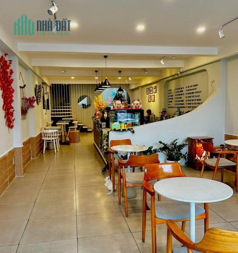 CẦN NHƯỢNG LẠI QUÁN CAFE MẶT TIỀN Địa chỉ: Huỳnh Tấn Phát – quận 7 – TP Hồ Chí Minh