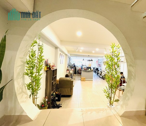 CẦN NHƯỢNG LẠI QUÁN CAFE MẶT TIỀN Địa chỉ: Huỳnh Tấn Phát – quận 7 – TP Hồ Chí Minh