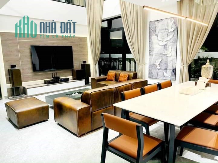 Chỉ 34 triệu/m2 - Penthouse Vinaconex 7- 190m2  ĐN - 4 PN tặng Nội Thất