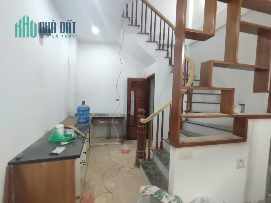Bán nhà Ngõ 1 Bùi Xương Trạch 30m2, 5T nhỉnh 3 tỷ ngõ 3 gác 50m ra ô tô