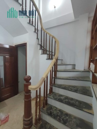 Bán nhà Ngõ 1 Bùi Xương Trạch 30m2, 5T nhỉnh 3 tỷ ngõ 3 gác 50m ra ô tô