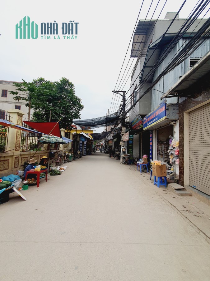[Nhà gần chợ!] Chỉ từ 2 tỷ có ngay nhà Kim Chung Yên Vĩnh- ngõ trước nhà rộng 3m, ô tô gần