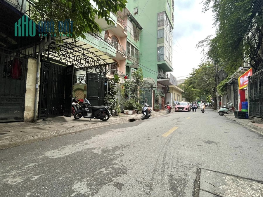 Bán Nhà Mặt Phố Quận Thanh Xuân 95 m  5 T MT 5 m Giá 17 Tỷ . Vỉa hè Rộng Kinh Doanh Các Loại Hình