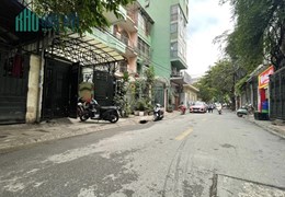 Bán Nhà Mặt Phố Quận Thanh Xuân 95 m  5 T MT 5 m Giá 17 Tỷ . Vỉa hè Rộng Kinh Doanh Các Loại Hình