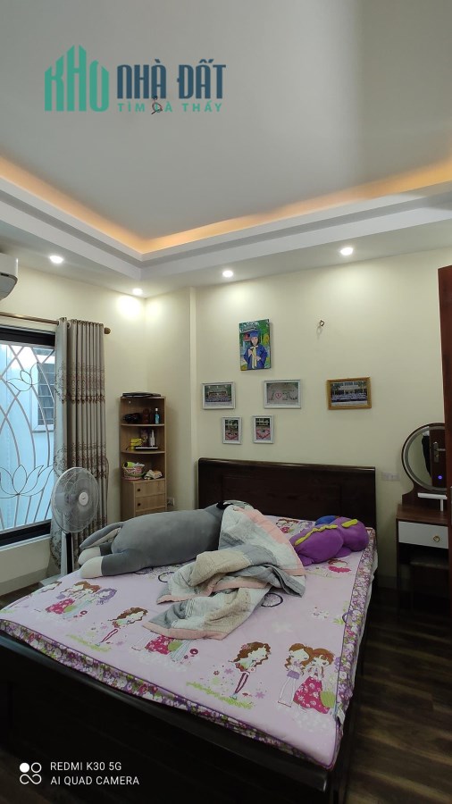 Bán nhà Nguyễn Văn Cừ cách cầu Chương Dương 50m nhỉnh 3 tỷ nhà dân xây 40m MT 5.2m 15m ra ô tô.