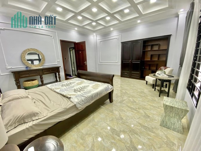 BÁN NHÀ  ĐÊ LA THÀNH ,TẶNG NỘI THẮT ,NHÀ MỚI 44M2 5 TẦNG MẶT TIỀN 5.79M CHỦ HẠ CHÀO 300 TRIỆU CÒN