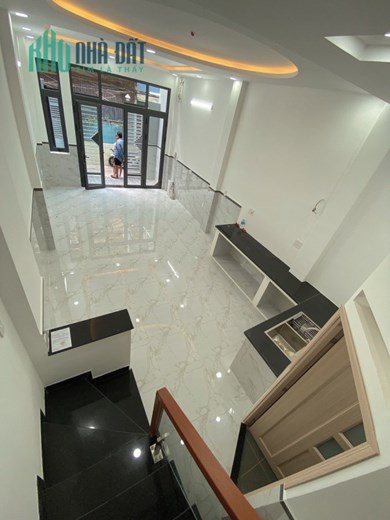Nhà Mới Keeng 5Tầng BTCT Xách Vali Vào Ở  Ngay-Ngang Bề Thế 4.2m-Hẻm Ba Gác-7Tỷ