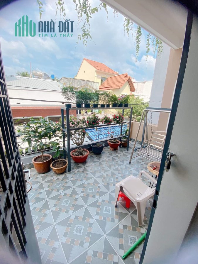 NGANG 5M BỀ THẾ- XE HƠI NGỦ TRONG NHÀ- HẺM THÔNG- GẦN CHUNG CƯ M-ONE, ĐƯỜNG LÂM VĂN BỀN -F. TÂN
