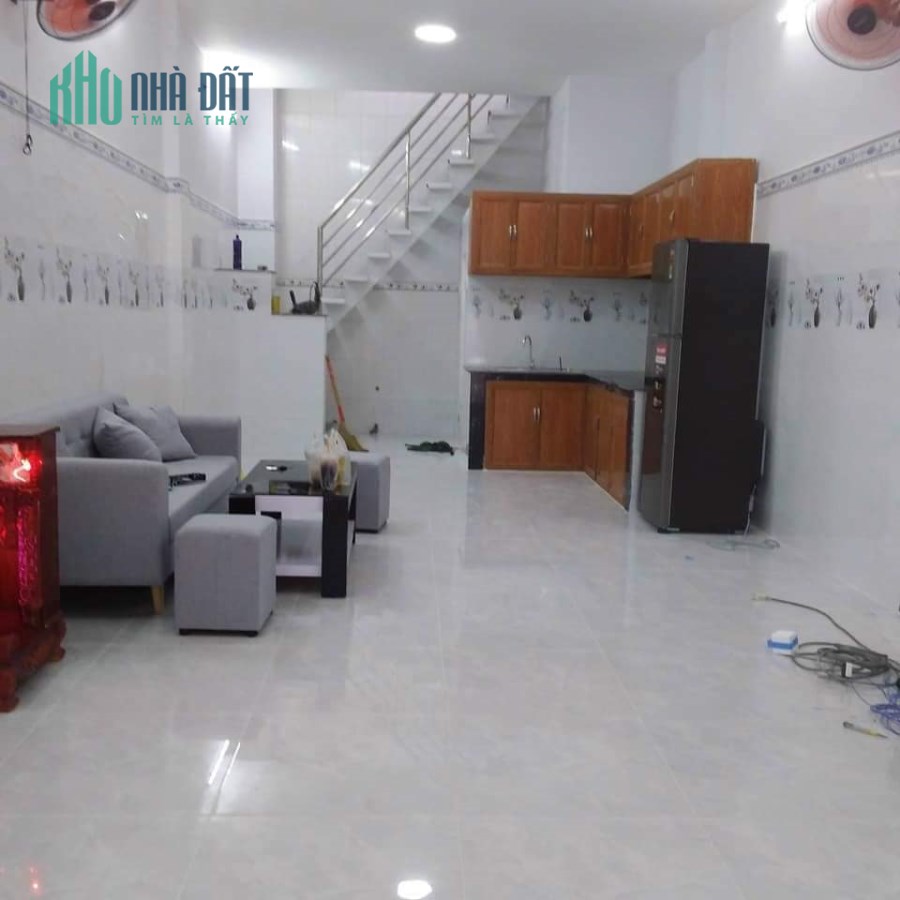 NHÀ MỚI Ở NGAY - ĐƯỜNG LẠC LONG QUÂN - 2 MẶT HẺM THOÁNG.