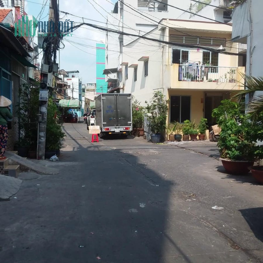 NHÀ MỚI Ở NGAY - ĐƯỜNG LẠC LONG QUÂN - 2 MẶT HẺM THOÁNG.