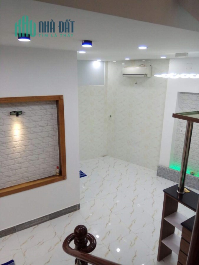 NHÀ LÃNH BINH THĂNG- LÔ GÓC 2 MẶT TIỀN HIẾM GẶP .