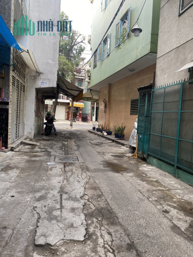 Bán nhà cũ Hàn Hài Nguyên Quận 11 2 tầng BTCT HXH 39m2 chỉ nhỉnh 4 tỷ