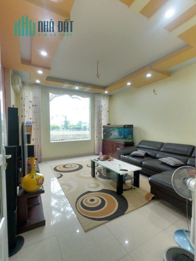 Bán nhà ngõ 33 Chu Văn An, 45m 4 tầng ngay gần Hồ, GIÁ 2.65 tỉ độc lập dân xây