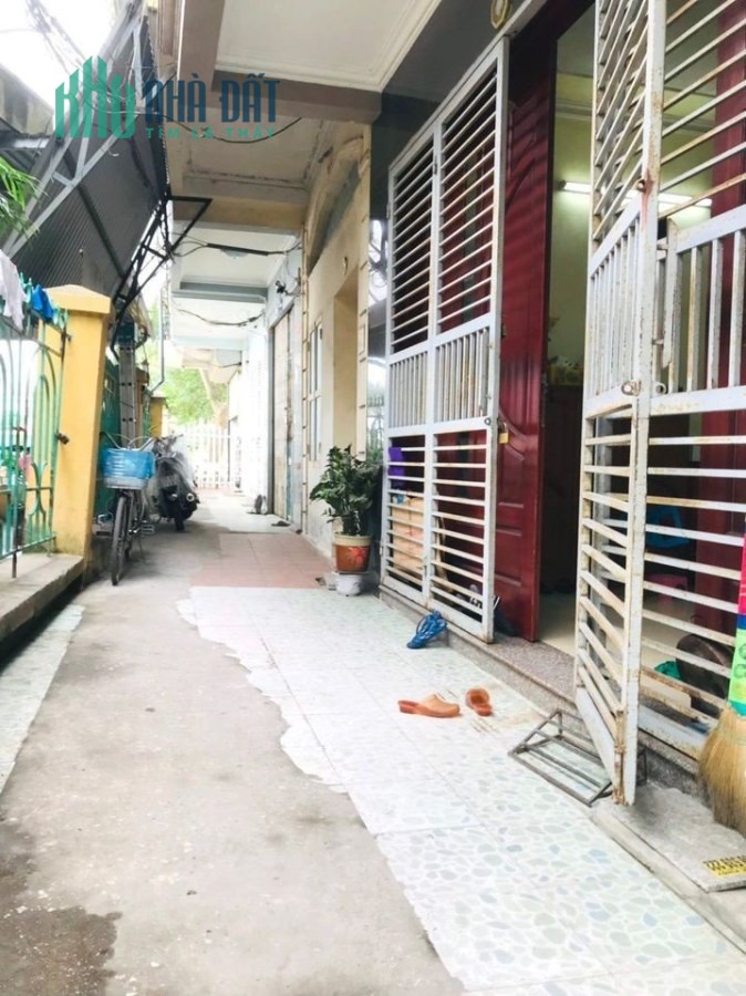 Bán nhà ngõ 33 Chu Văn An, 45m 4 tầng ngay gần Hồ, GIÁ 2.65 tỉ độc lập dân xây