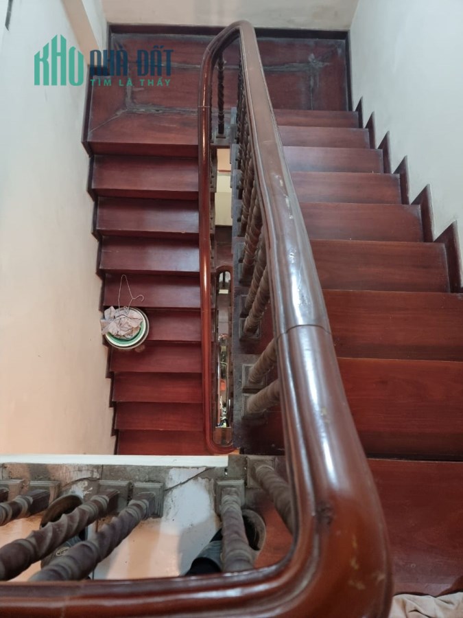 Bán nhà 97m2 phố Nghi Tàm, Tây Hồ Gara Ô tô tránh Vỉa hè Kinh doanh đa dạng 9.5 Tỷ