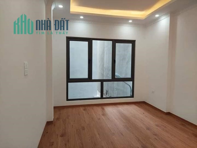 Bán nhà 98m2 phố Nghi Tàm, Tây Hồ Ngõ 2 Ô tô thông Vỉa hè Kinh doanh 9.8 Tỷ
