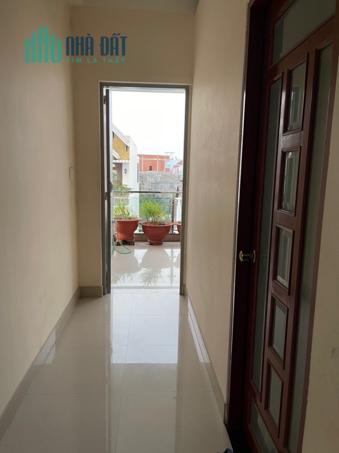 Bán nhà mặt tiền Phú Thọ Hòa DTSD 262m2 ngang 4m xây 5 tầng BTCT đẹp Giá 17 tỷ