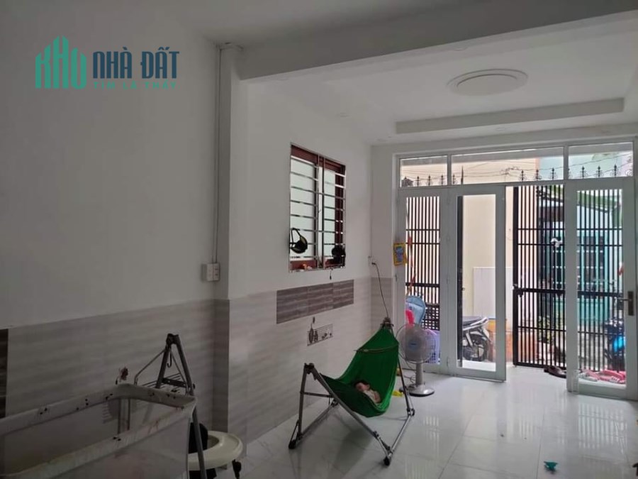 nhà NƠ TRANG LONG BÌNH THẠNH 40M 2 Tầng 5,5 tỷ . xe tải đỗ cửa