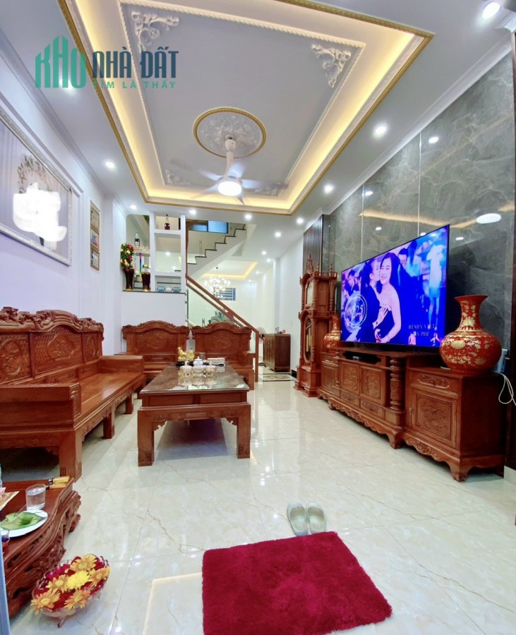 Bán nhà xây mới độc lập 3 tầng ngõ 369 Đằng Hải, diện tích 47m, GIÁ 2.89 tỉ ô.tô đỗ cửa