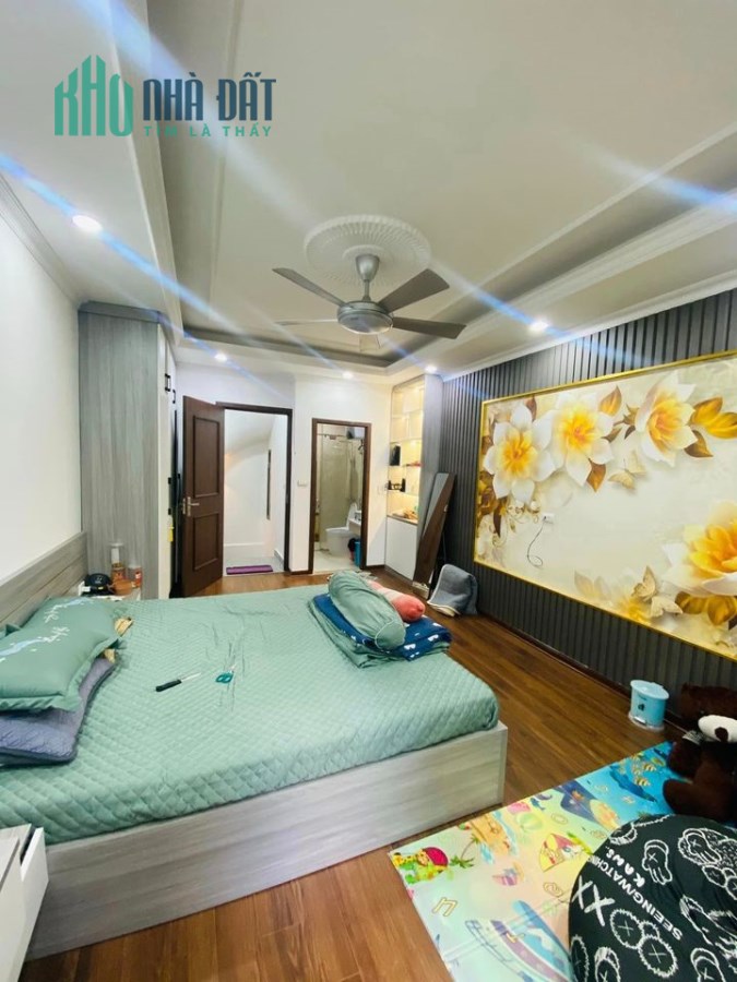 Bán Nhà Cầu Diễn,3 PN, 66m2, giá 5 tỷ, Oto ,Kinh Doanh