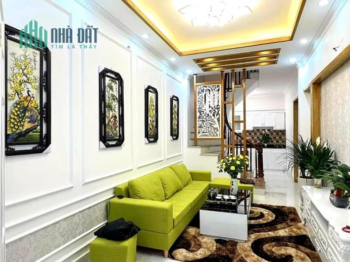 BÁN NHÀ HÀO NAM-PHÂN LÔ - ÔTÔ ĐỖ CỬA - NHÀ CỰC ĐẸP - FULL NỘI THẤT DT 38M2X4 TẦNG  (6,1TỶ) MẶT