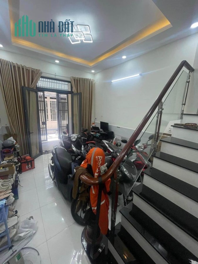 Bán Nhà Mới Lâm Văn Bền Kề ĐH Marketing Giá Chỉ 3,6Tỷ Trung Tâm Quận 7 Hẻm VIP