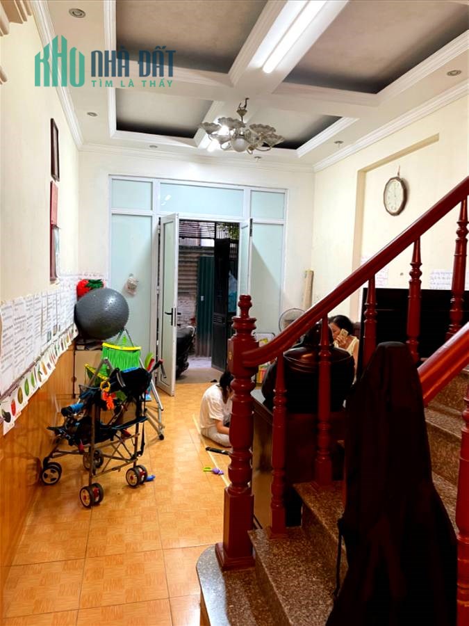 Định Công - Hoàng Mai, diện tích 61m2, 4 tầng, lô góc, ngõ ô tô - thông, giá nhỉnh 6 tỷ.