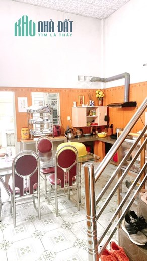 Bán nhà 1 trệt 1 lầu HXH 90m2, 3PN Lã Xuân Oai quận 9. Chỉ 4.3 tỷ
