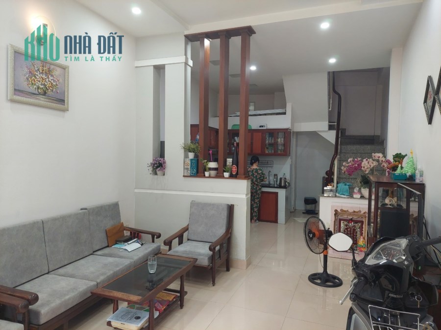 NGộp Bán Nhà HXH Thông Hương Lộ 2  - 38m2 - 3 tầng