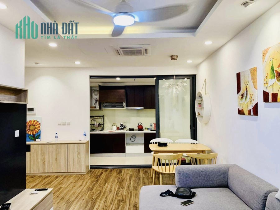 Chính chủ bán Chung cư Golden Palm 21 Lê Văn Lương, Thanh Xuân, 81m2, vị trí đẹp, view thoáng.