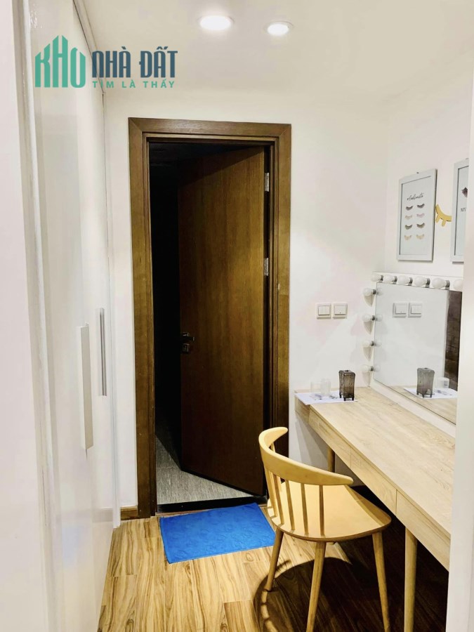 Chính chủ bán Chung cư Golden Palm 21 Lê Văn Lương, Thanh Xuân, 81m2, vị trí đẹp, view thoáng.