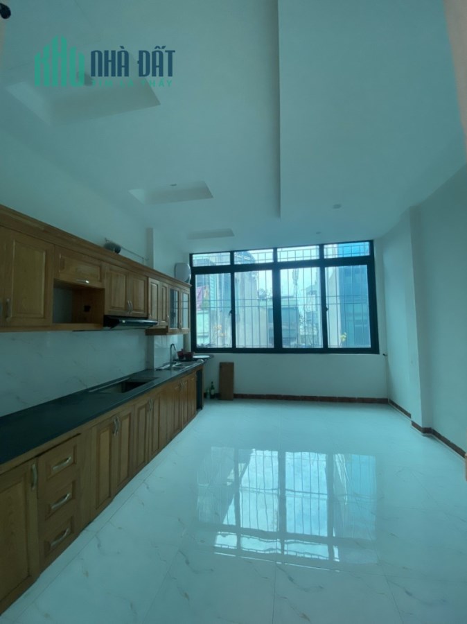 Phố Cự Lộc Thanh Xuân 50m 3 tầng mặt tiền 4.2m ngõ nông gần phố nhỉnh 5 tỷ lh 0817606560