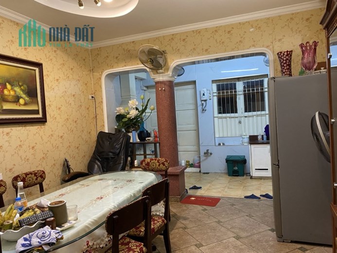 Cho thuê nguyên căn Trần Thái Tông, 40m 4T. Oto, KDVP, full đồ. 16tr