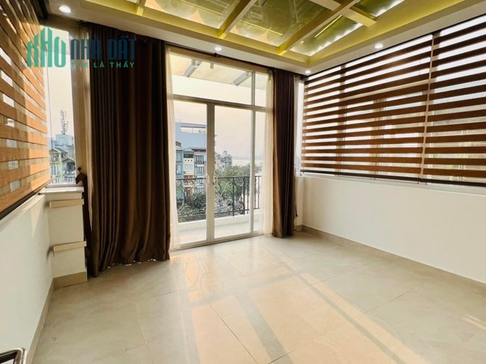Bán Tòa Nhà Mặt Phố Hoàng Quốc Việt, Mặt Tiến 8m, 291m2 9 Tầng Thang Máy Giá Đầu Tư Cực Rẻ .