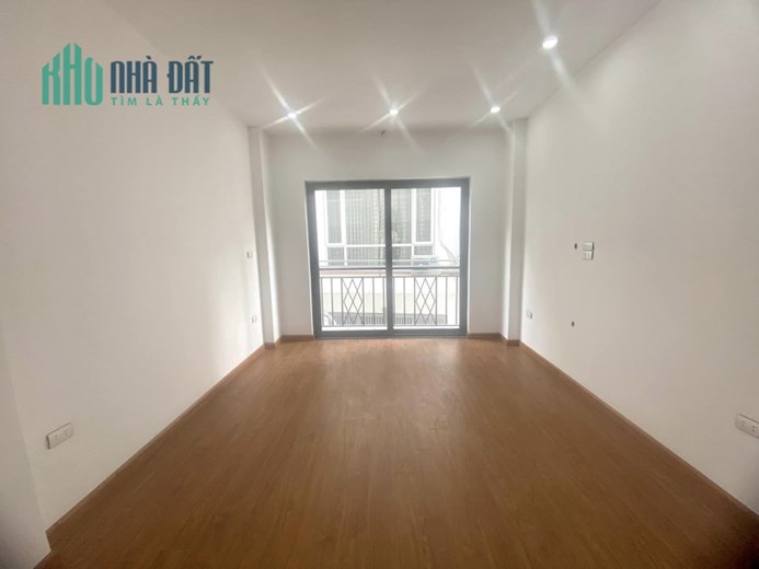 Bán HomeStay 161m2 phố Nghi Tàm, Tây Hồ Gara 2 Ô tô Thang máy XỊN Dòng tiền 10% 16.5 Tỷ