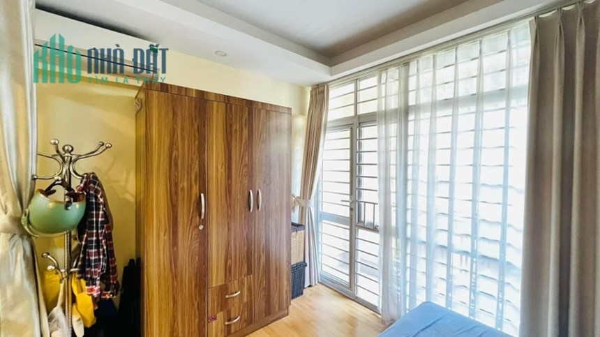 Bán HomeStay 162m2 phố Nghi Tàm, Tây Hồ Gara 2 Ô tô tránh Thang máy Nhập khẩu Máy đếm tiền 1.5 tỷ