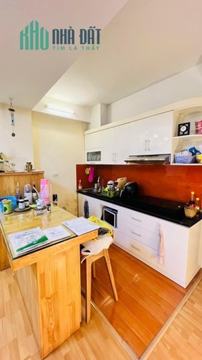 Bán Apartment 164m2 phố Nghi Tàm, Tây Hồ Gara 2 Ô tô Thang máy Dòng tiền 10% 16.7 Tỷ