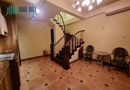 💥 Nhà ngõ Cấm Chỉ, Hàng Bông, Hoàn Kiếm 23m2 5T, MT 4.1m, 4 Phòng KK, Chỉ 4.98 Tỷ 💥