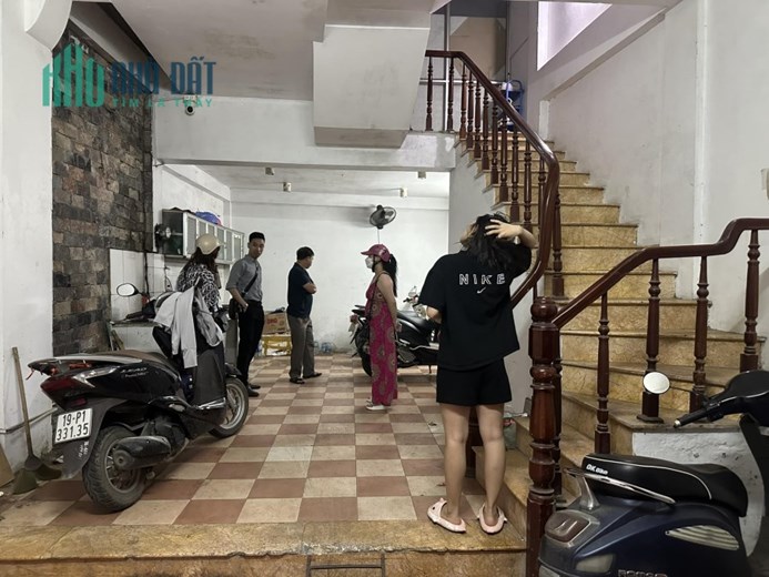 💥 Bán Nhà dòng tiền Thịnh Quang, Đống Đa, 39m2 4T, MT 4.8m, 5 Phòng, Chỉ 4.1 Tỷ 💥