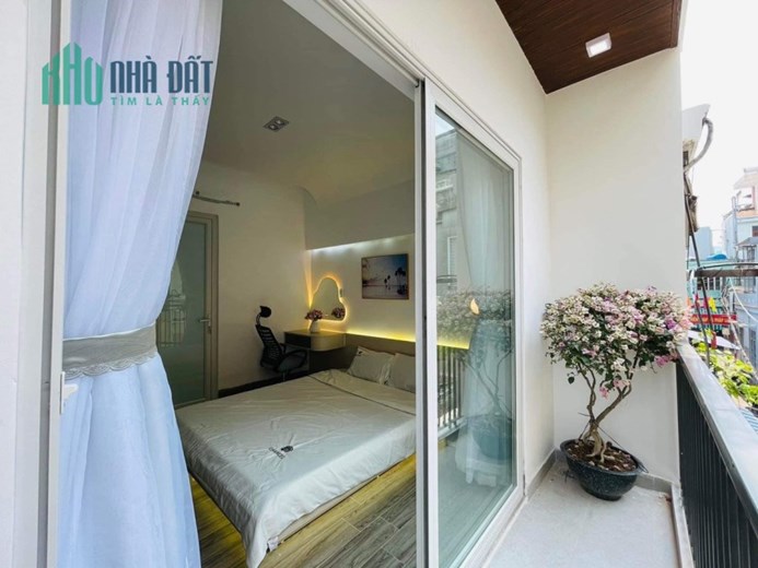 NHÀ ĐẸP 3 TẦNG FULL NỘI THẤT SÁT ĐƯỜNG ĐINH TIÊN HOÀNG DỌN VÀO Ở NGAY