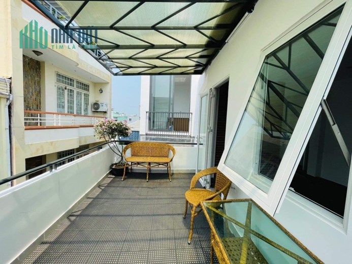 NHÀ ĐẸP 3 TẦNG FULL NỘI THẤT SÁT ĐƯỜNG ĐINH TIÊN HOÀNG DỌN VÀO Ở NGAY