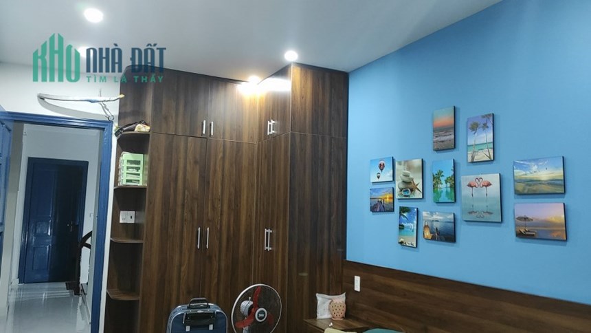 BÁN NHÀ PHỐ BỒ ĐỀ, DT 60M, 4 TẦNG, GIÁ CHỈ 6 TỶ 6, NHÀ MỚI,NGÕ THÔNG Ô TÔ ĐỖ CỔNG.