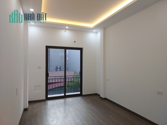NHÀ ĐẸP PHỐ BỒ ĐỀ, DT 58M, 5TẦNG, GIÁ 6 TỶ 6  NGÕ  THÔNG Ô TÔ ĐỖ CỬA,VÀO NHÀ, GẦN PHỒ HỒNG TIẾN,